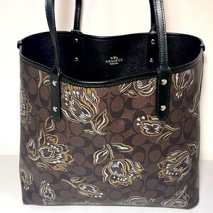 Coach Reversible City Tote In Signature Canvas With Tulip Print